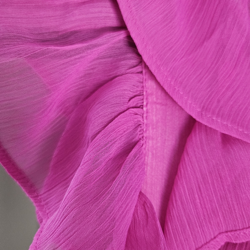 Banana Republic pink flowy Ruffle top. Womens XL - Picture 4 of 6